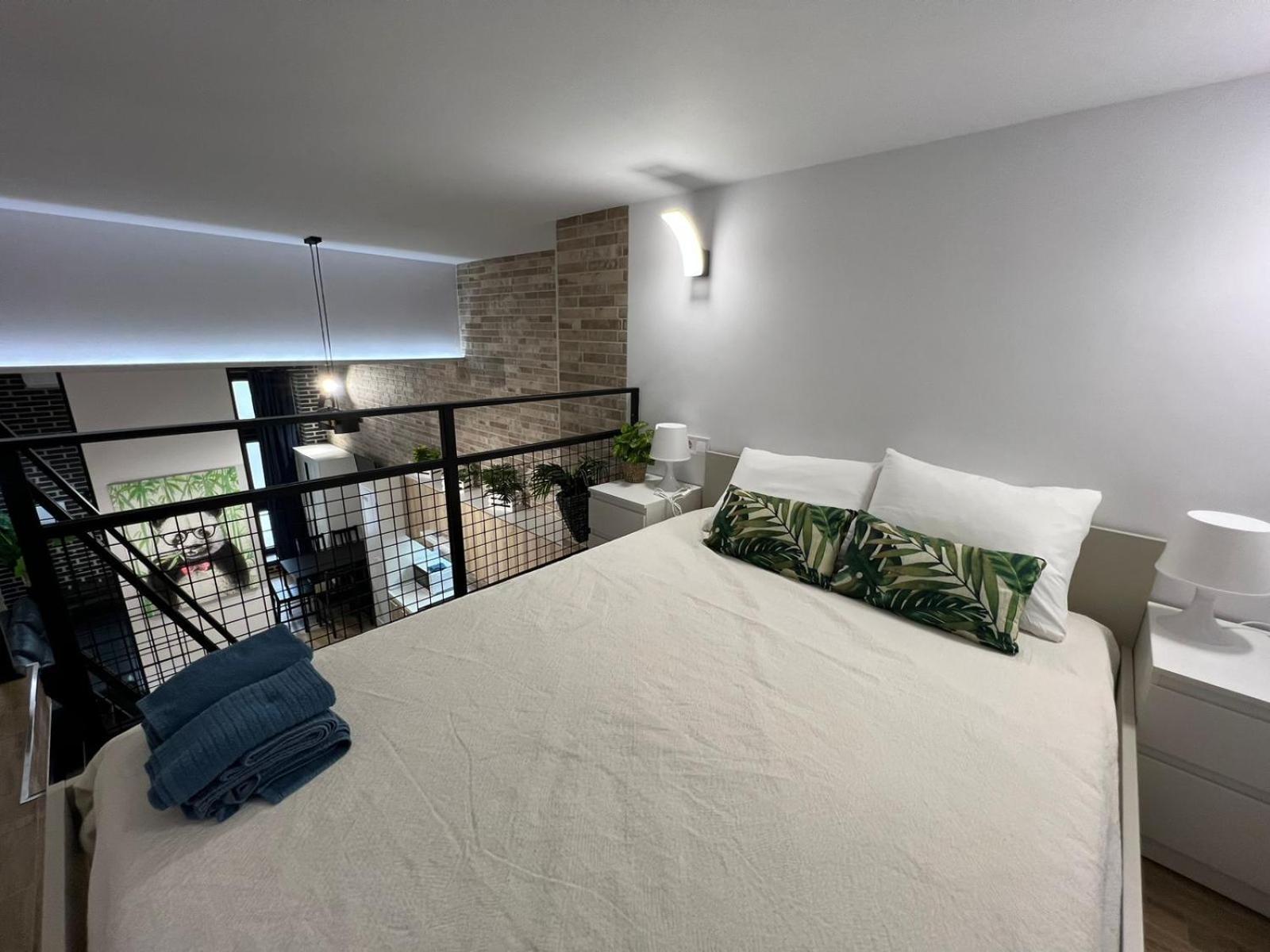 Melia Y Fuster 23C Aparthotel Valencia Eksteriør bilde